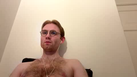 Snapshot of molliter chatting on 09-21-25, 12:01 molliter online show from 09-21-25, 12:01