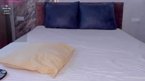 Snapshot of molly__vibes chatting on 02-02-26, 06:45 Molly online show from 02-02-26, 06:45