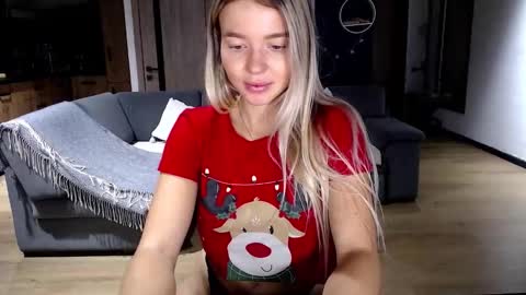 Molly online show from 12-16-25, 12:32