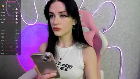 Molly - online show from 05-22-26, 03:02
