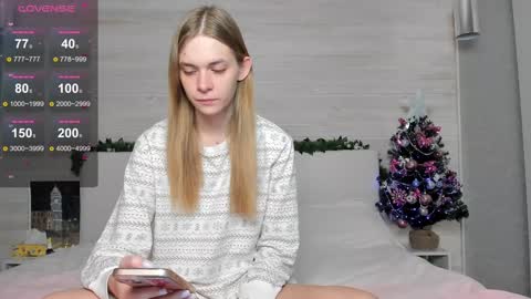 Molly Hunt online show from 12-30-24, 03:47