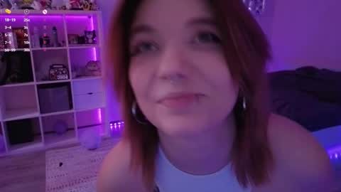 Snapshot of molly_mee chatting on 12-16-25, 07:13 Molly online show from 12-16-25, 07:13