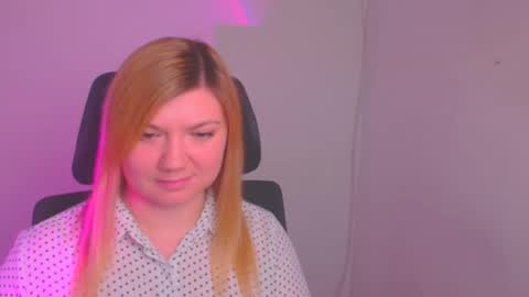 Molly online show from 01-24-25, 12:31