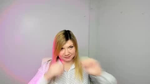 Molly online show from 02-10-25, 03:32