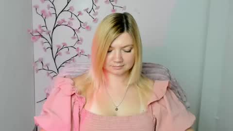 Molly online show from 07-14-26, 11:38