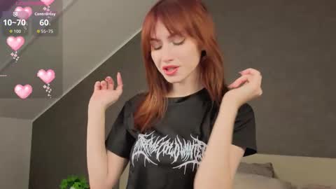 Snapshot of molly_rougge chatting on 09-14-25, 01:38 Molly online show from 09-14-25, 01:38