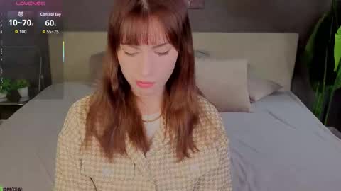 Snapshot of molly_rougge chatting on 11-10-25, 12:31 Molly online show from 11-10-25, 12:31