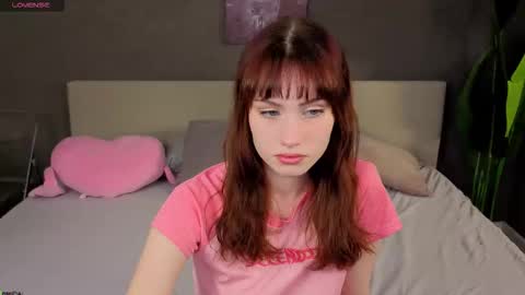 Snapshot of molly_rougge chatting on 11-12-25, 12:22 Molly online show from 11-12-25, 12:22