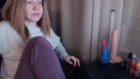 I have new photos come and see with love Molly online show from 03-06-25, 02:41