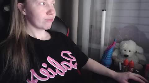 I have new photos come and see with love Molly online show from 02-05-26, 02:33