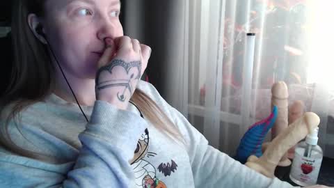 I have new photos come and see with love Molly online show from 03-12-26, 09:26