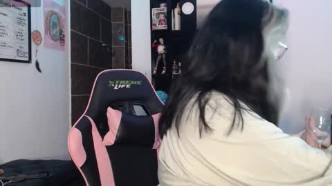 Molly online show from 09-20-25, 05:30