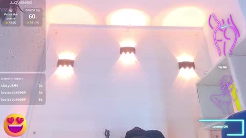 Snapshot of molly_spears chatting on 02-09-25, 06:05 Molly Spears online show from 02-09-25, 06:05