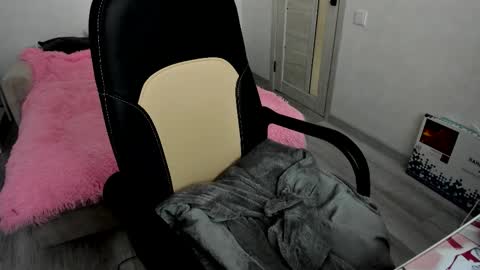 Ill tell you when were private online show from 09-27-25, 02:11