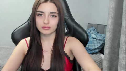 Molly online show from 03-12-26, 11:55