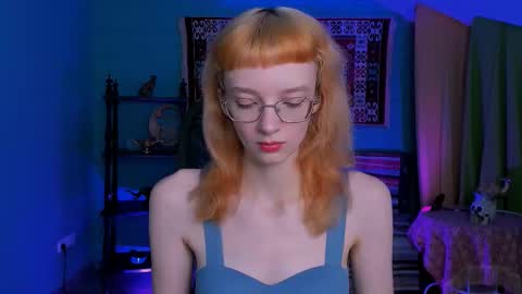 mollyjiggles online show from 10-28-25, 12:41