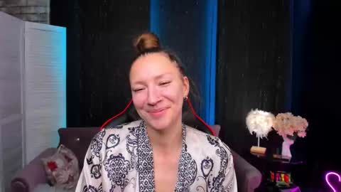 Snapshot of mollynay chatting on 12-04-25, 01:04 hi im Molly heregreat boobs big heart warm pussy online show from 12-04-25, 01:04