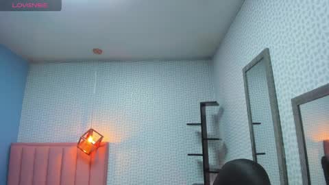 Snapshot of mollyspencer1 chatting on 06-06-26, 06:56 MOLLY online show from 06-06-26, 06:56