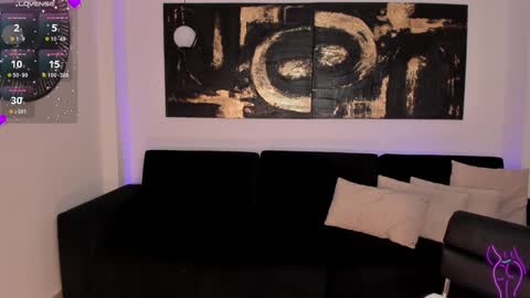 Snapshot of mollysunders_ chatting on 12-22-24, 02:06 Molly Sunders online show from 12-22-24, 02:06