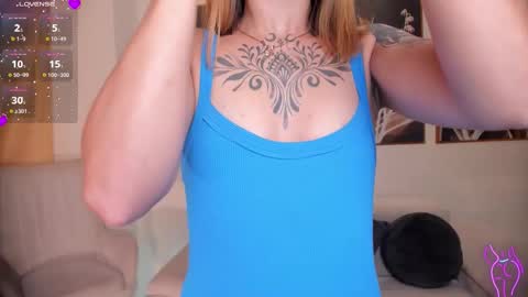 Snapshot of mollysunders_ chatting on 11-28-25, 09:06 Molly Sunders online show from 11-28-25, 09:06