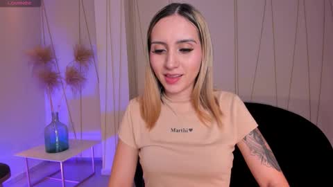 Snapshot of mollysunders_ chatting on 12-17-25, 08:15 Molly Sunders online show from 12-17-25, 08:15