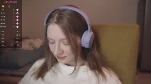 mollytucker online show from 12-19-24, 01:51