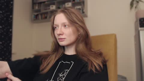 mollytucker online show from 01-04-25, 02:14