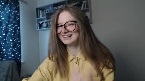 mollytucker online show from 03-08-25, 12:20