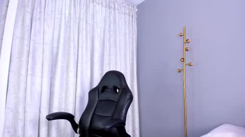 Molly online show from 02-20-25, 03:30