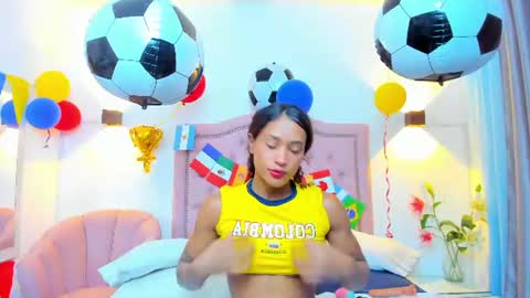 molyrestrepo online show from 07-07-26, 07:51