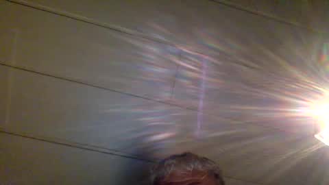 moma1111 online show from 03-11-25, 05:46