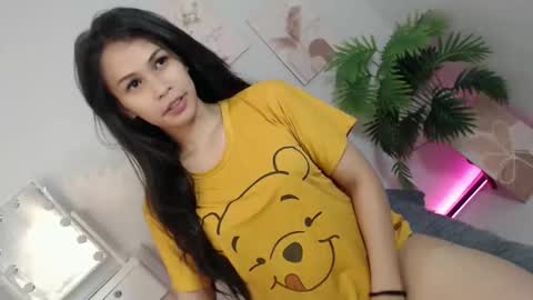 MOMIKHEM online show from 12-14-25, 10:20