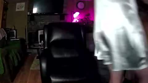 Snapshot of mommamadesissy chatting on 02-21-26, 07:59 Bink online show from 02-21-26, 07:59