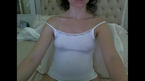 Snapshot of mommy4y chatting on 12-25-24, 10:39 Amy online show from 12-25-24, 10:39