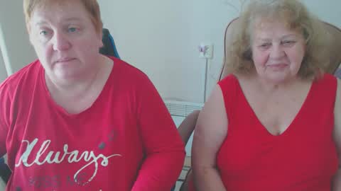 Snapshot of mommy99x chatting on 03-25-26, 10:32 Mommy99X online show from 03-25-26, 10:32