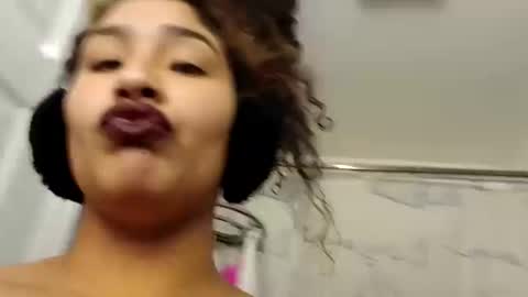 Mommy bubbles online show from 01-11-25, 02:58