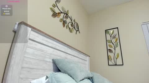 Snapshot of mommyfuckmilf_ chatting on 01-16-25, 12:09 Anny online show from 01-16-25, 12:09