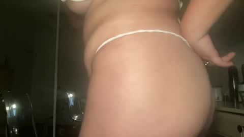 Snapshot of mommygoddess03 chatting on 09-22-25, 03:08 mommygoddess03 online show from 09-22-25, 03:08