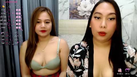 Snapshot of mommyknowsbest69 chatting on 02-18-26, 09:16 Hot Mommy Nathalie online show from 02-18-26, 09:16