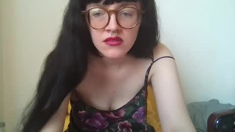 Snapshot of mommynatrix chatting on 06-12-26, 05:34 Mommynatrix online show from 06-12-26, 05:34