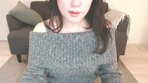 Momo online show from 12-07-24, 03:52