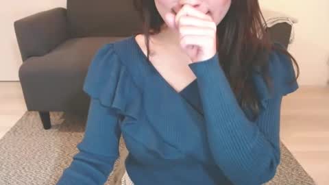 Momo online show from 12-20-24, 07:17