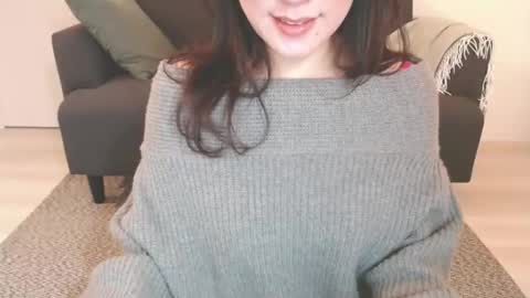 Momo online show from 12-24-24, 12:33