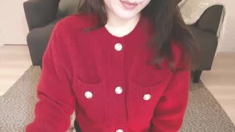 Momo online show from 01-30-25, 01:42