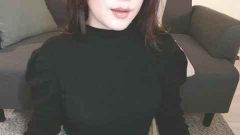 Momo online show from 02-03-25, 01:19