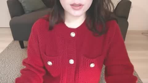 Momo online show from 02-14-25, 10:36