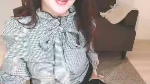 Momo online show from 02-23-25, 05:34