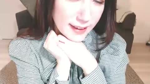 Momo online show from 03-08-25, 10:45