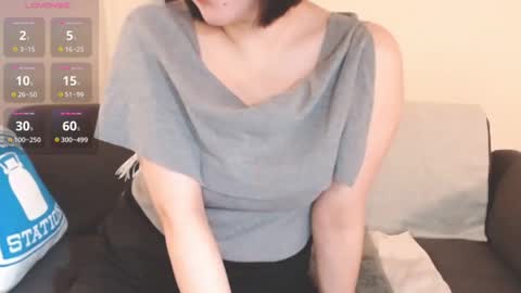 Momo online show from 09-13-25, 01:38