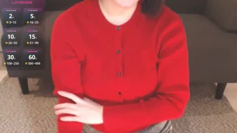 Momo online show from 11-28-25, 11:51